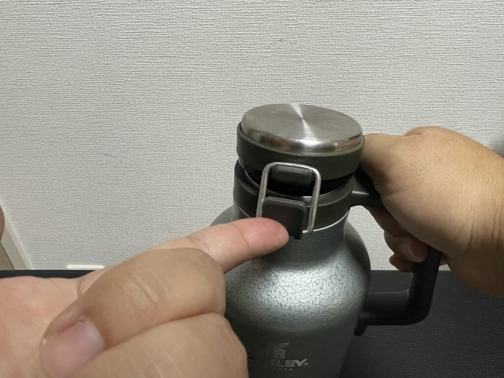 ふたのロック