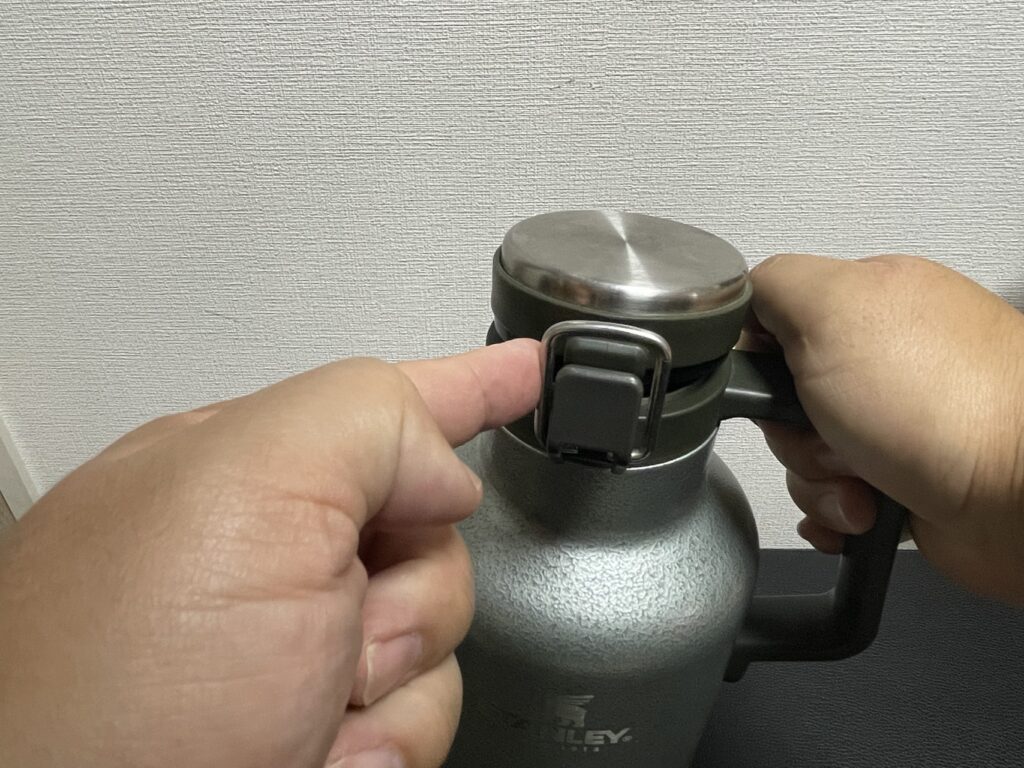 ふたのロック